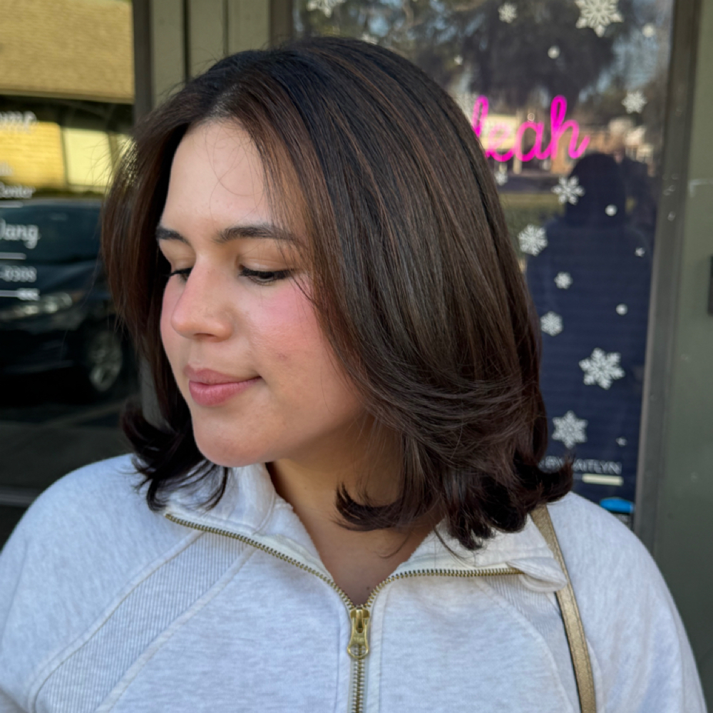 Personalized Hair Care Regimen Consultation