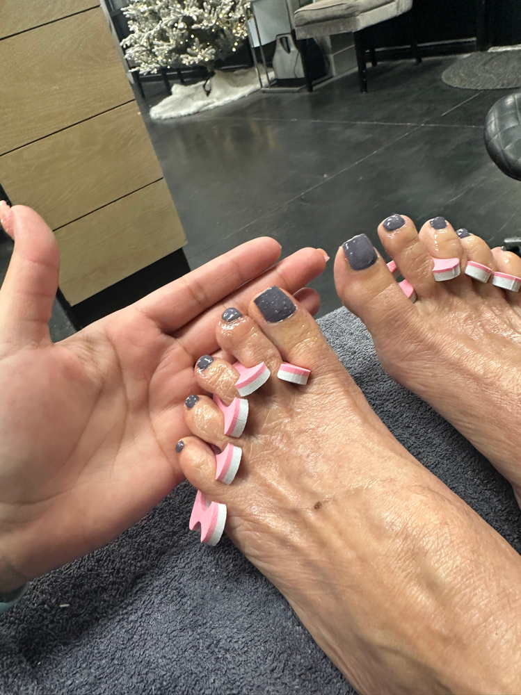 Dazzle Dry Pedicure