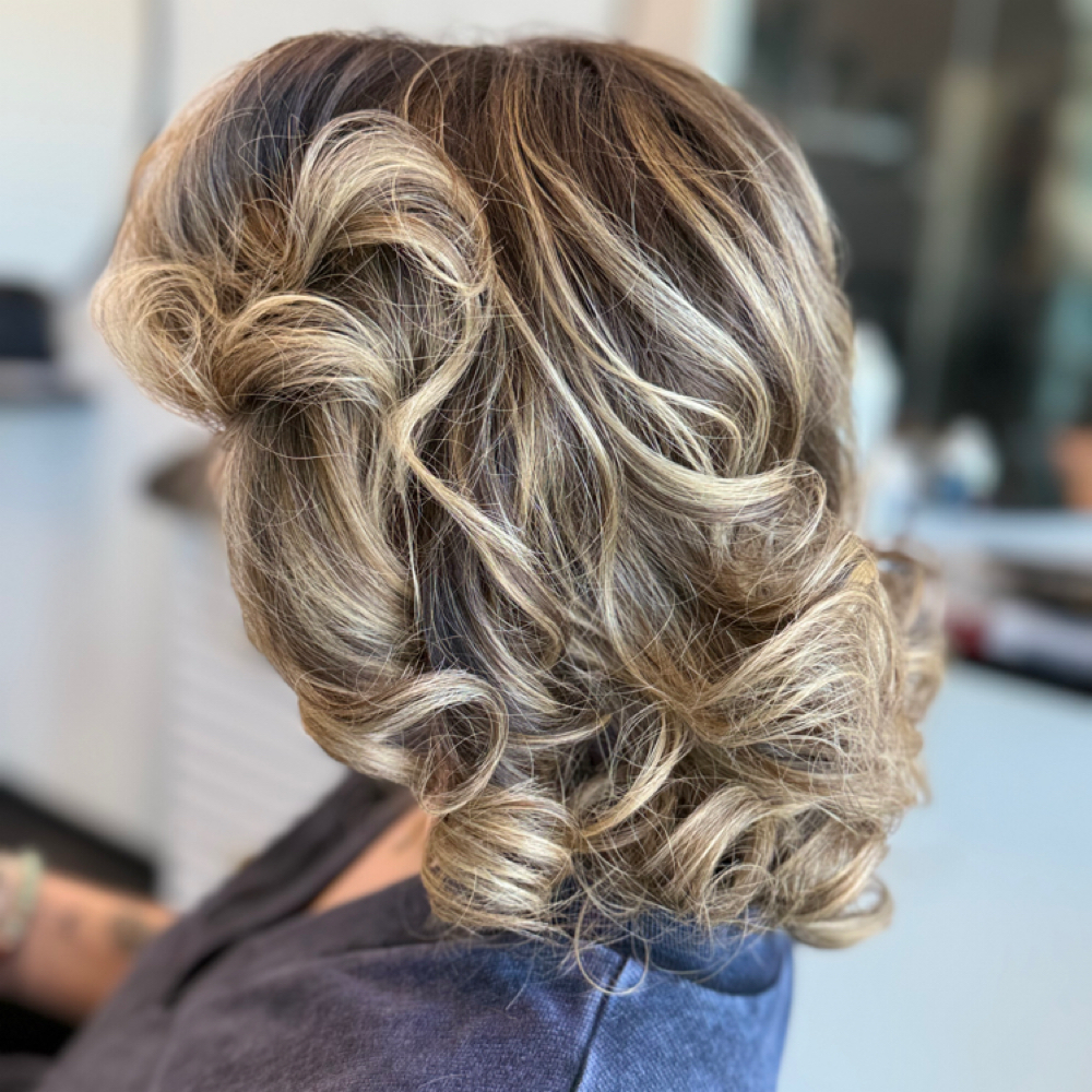 Luxe Style at Bri Luxury Salon in Katy, TX