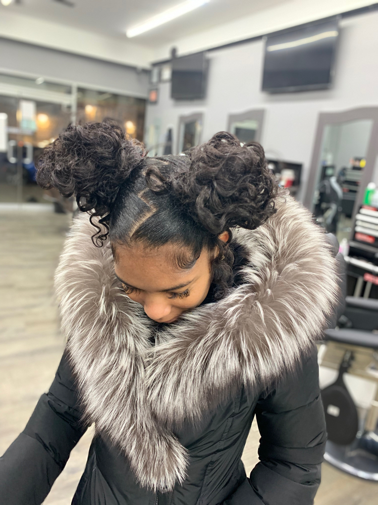 Sleek Messy bunz
