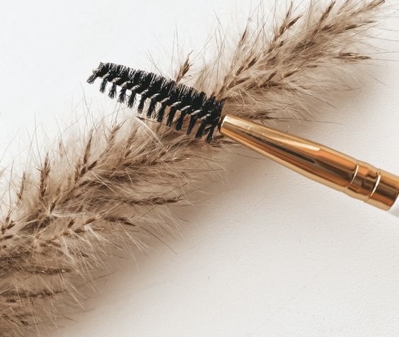 LUXURY BROW TREATMENT