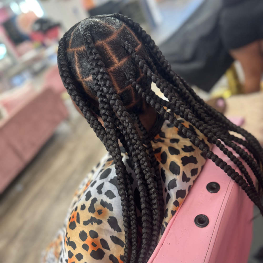 Jumbo Knotless at Dee Did’em in Kinston, NC