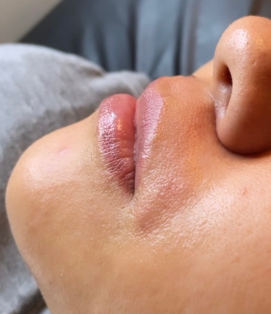 Upper Lip Wax
