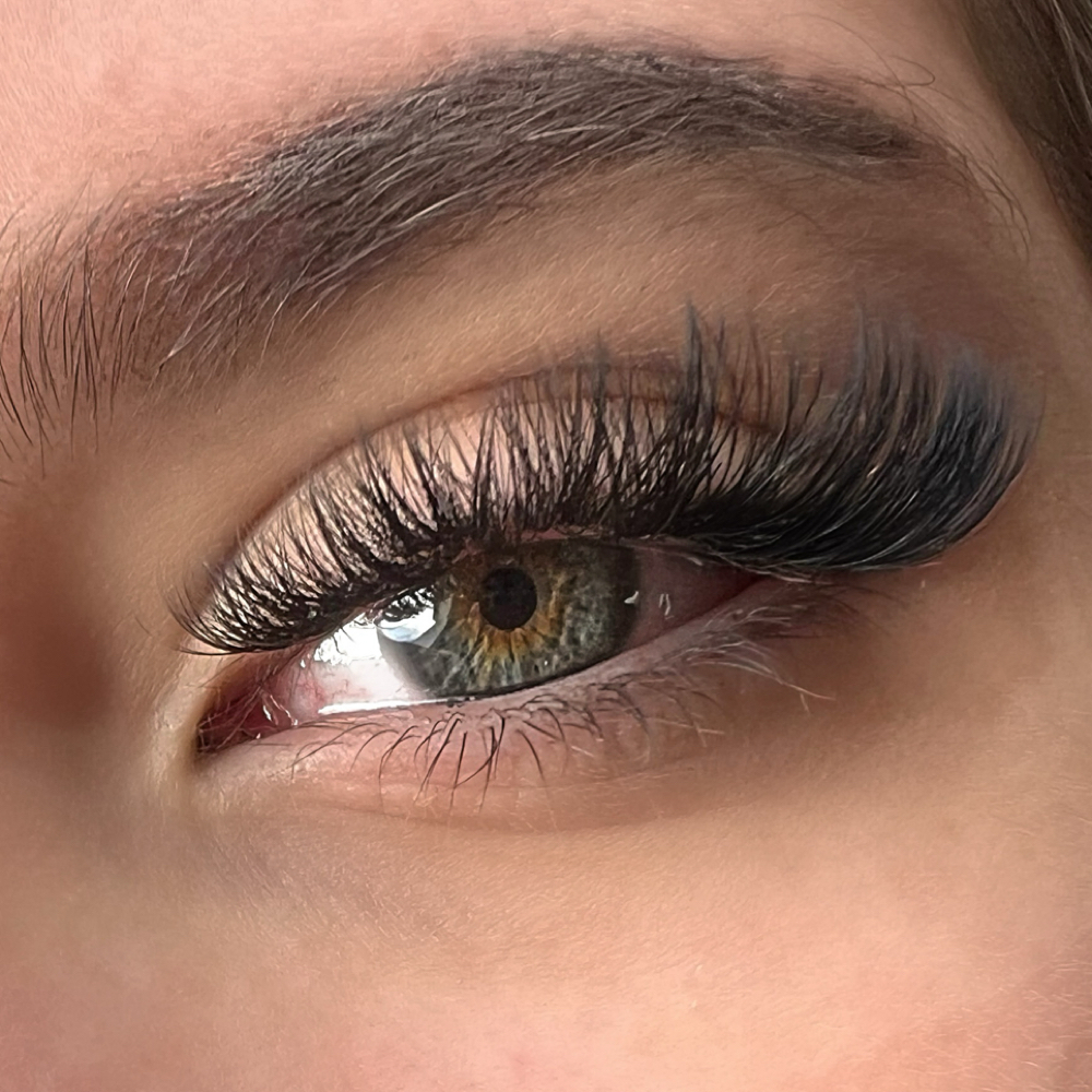 Hybrid Honey 3 Week Fill-in at Jasmine Clayton in Lincoln, RI