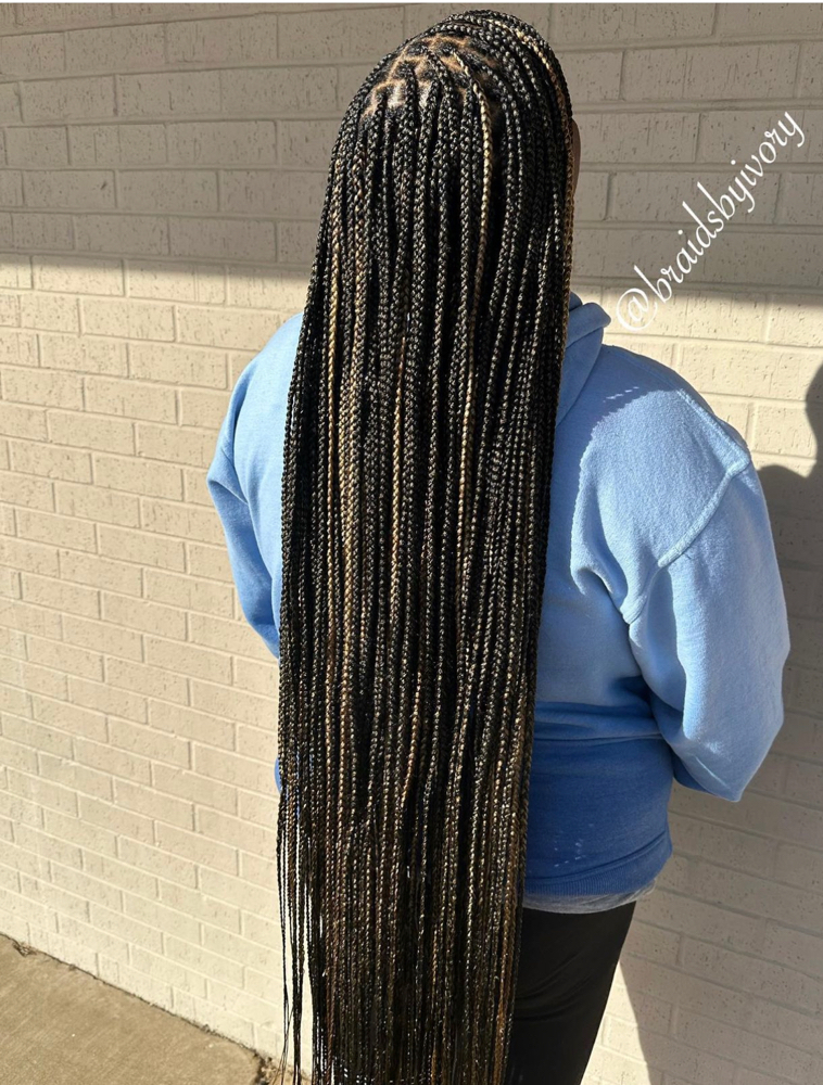 Knotless Box Braids(thigh Length)