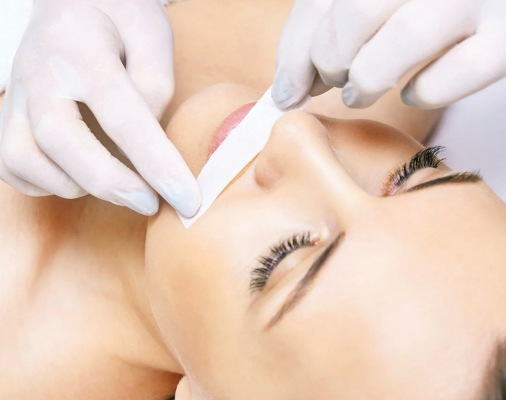 Lip/chin Wax