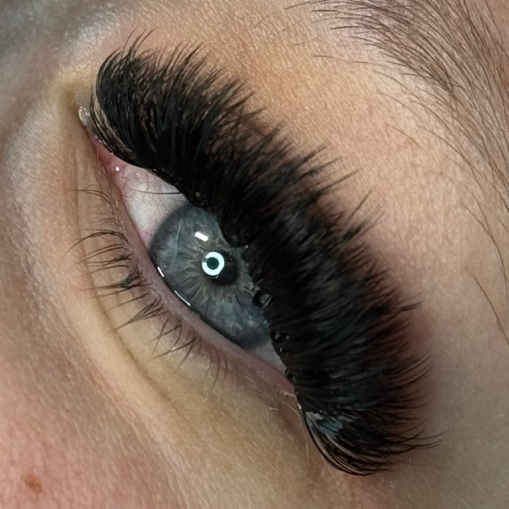 Mega Full Set at Divine A Esthetics in Northglenn, CO
