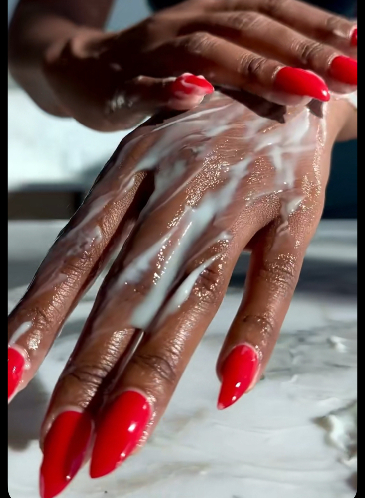 LUXURY GEL Manicure