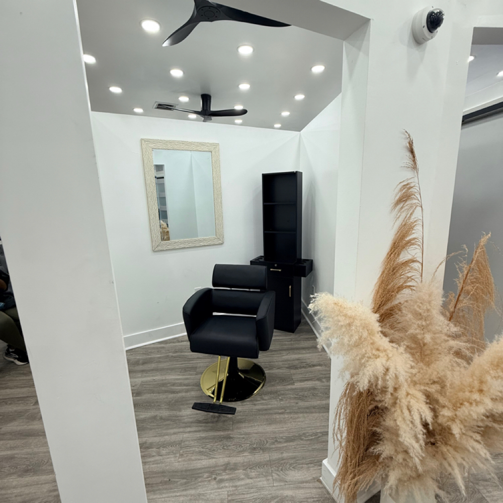 Daily Rental at Hair by Naeemah Johnson in Philadelphia, PA