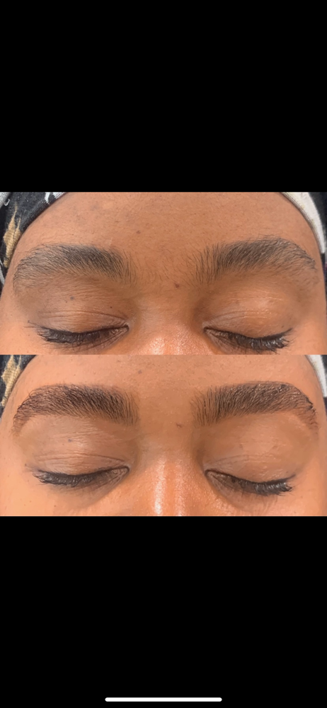 Eyebrow Clean Up (Within 1 Month)