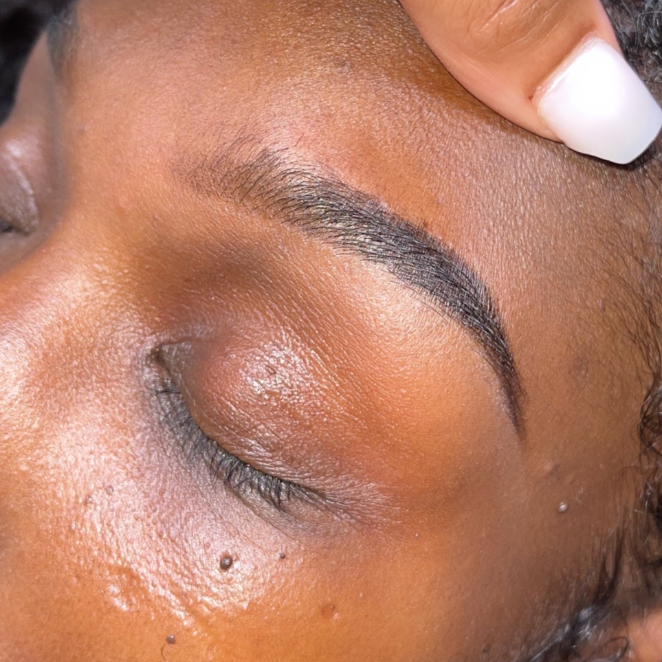 Brow Arch with Razor at Lotus Lashes & Brows in Cleveland Heights, OH