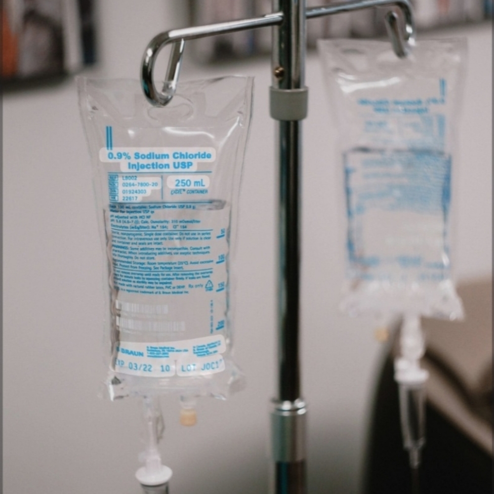 Simple Hydration 1L at Elite IV and Wellness in Cerritos, CA