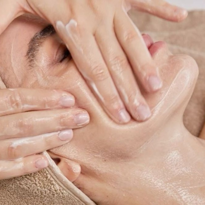 Add on - Facial Lymphatic Massage at L.E.N Beauty Studio in Round Lake Park, IL