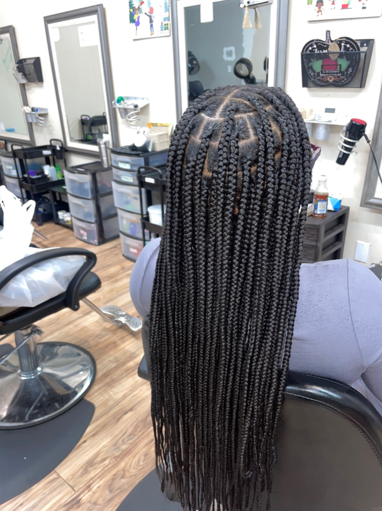 Medium Knotless Braids