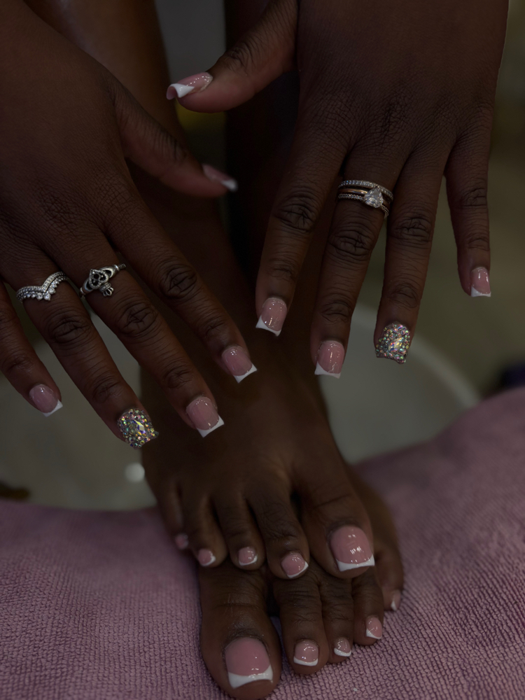 Keke~Short Frenchis + Acrylic Toes