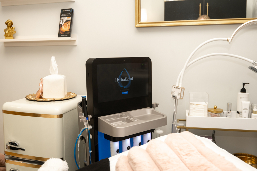 Hydrafacial Neck Add On