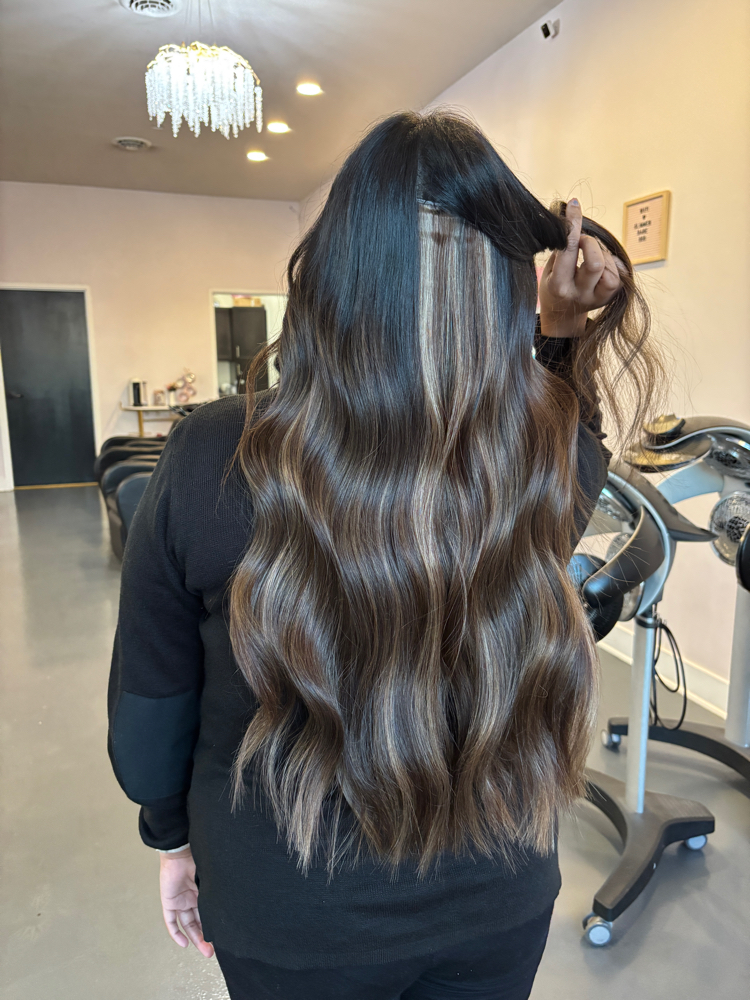 Hand-tied Extensions