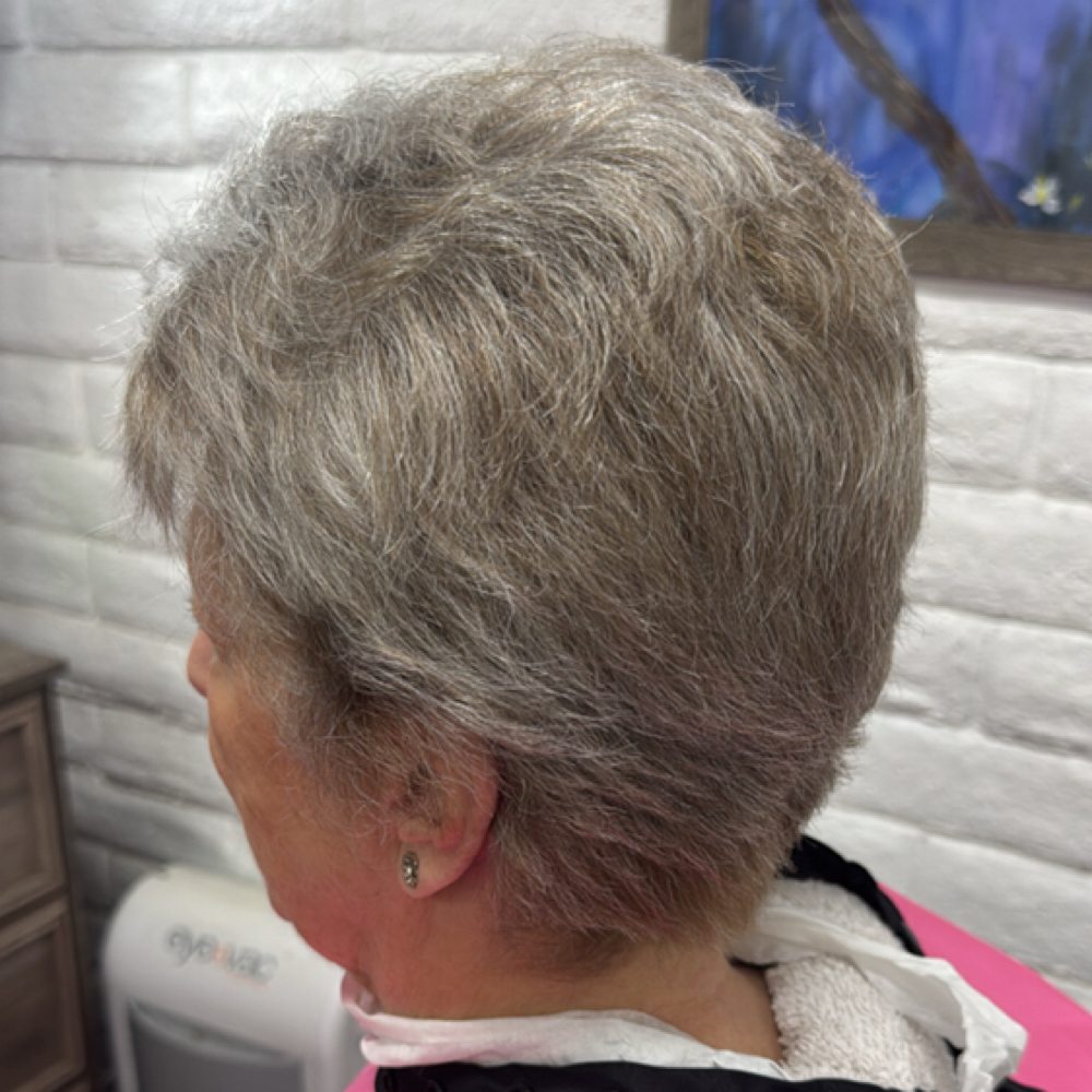 Women’s Short Layered Haircut at Tammy Corral in Fresno, CA