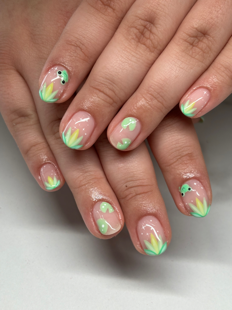 Manicure + Moderate Art