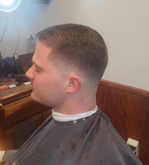 Specialize in Short Hair Cuts