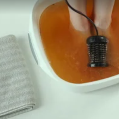 Foot Bath Detox (30 minutes) at Enhance Spa in Barrington, IL