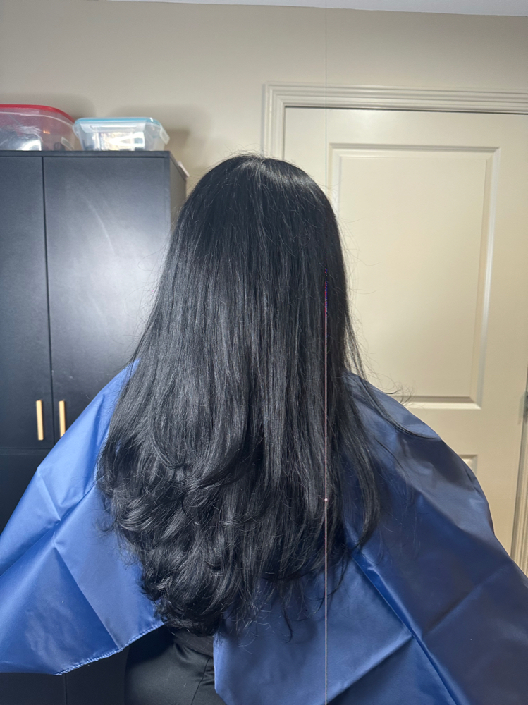 Root Touch-up at Jalysa Vela in Alice, TX