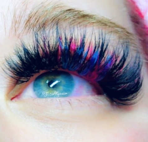 Custom - Volume + Mega Lashes