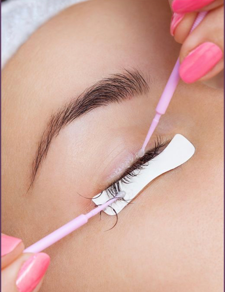 Lash Removal