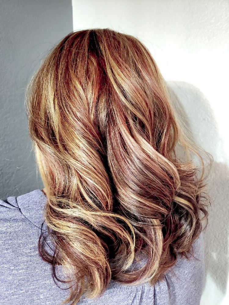 Womans Cut W/ Style