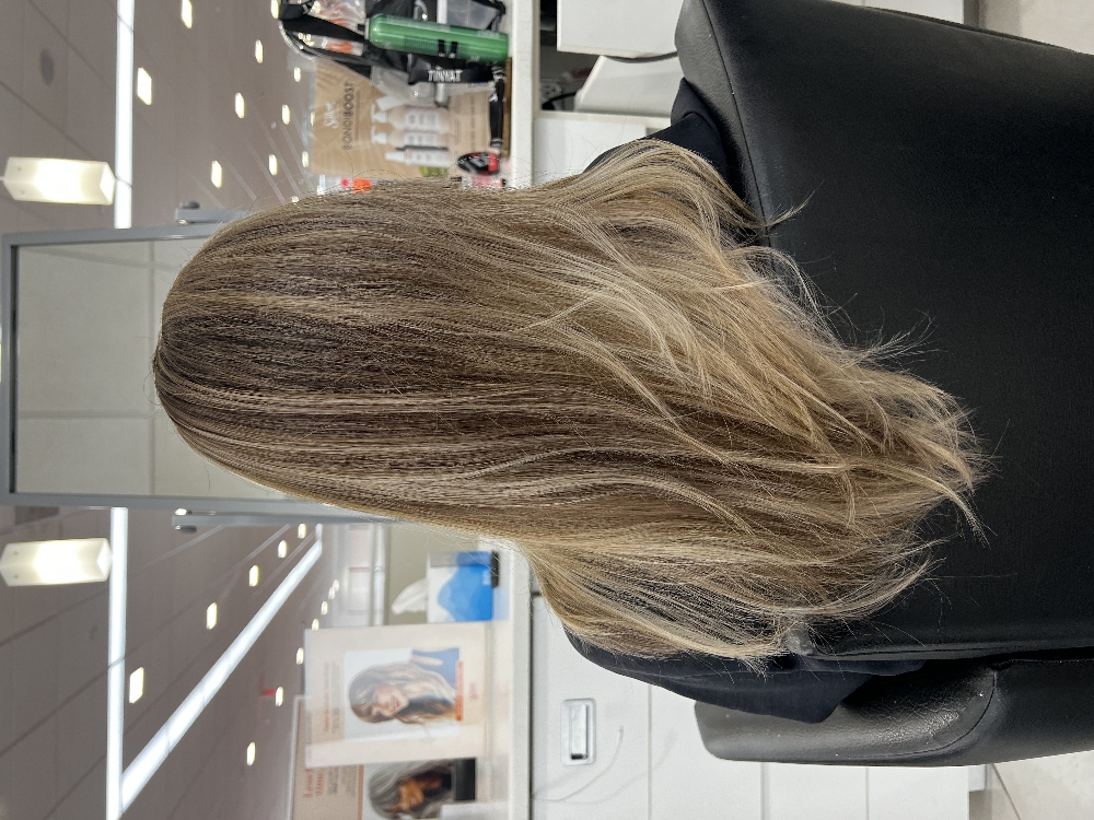 Partial Modern Blonding Maintenance