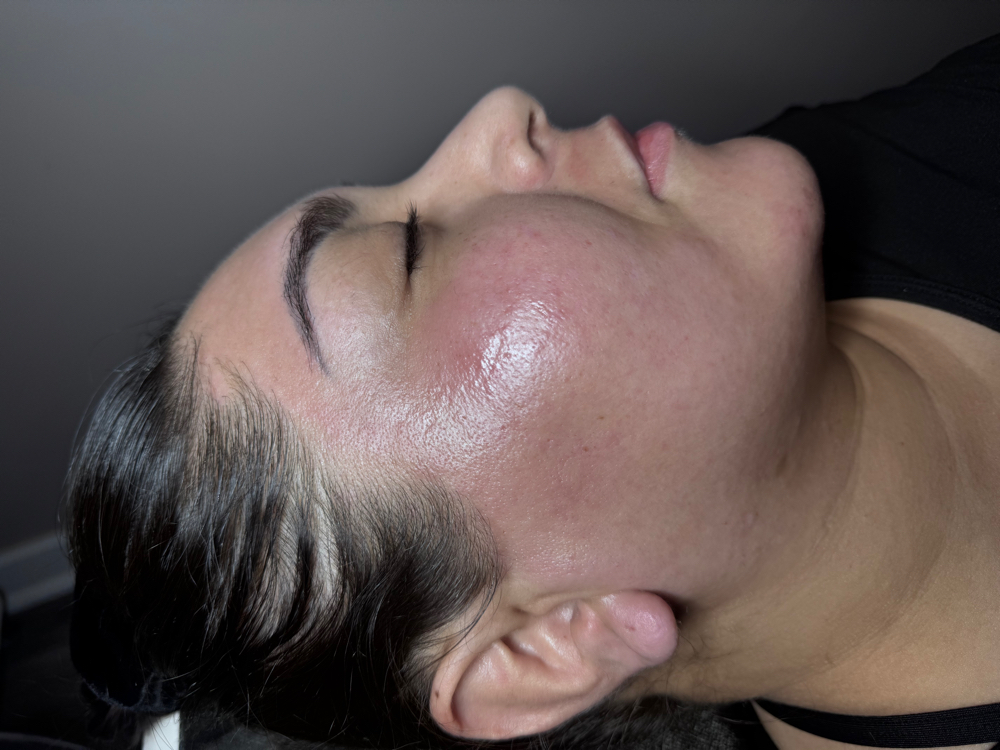 Full Face Wax (Brows Included) at Muse Salon De Beauté in Tucson, AZ