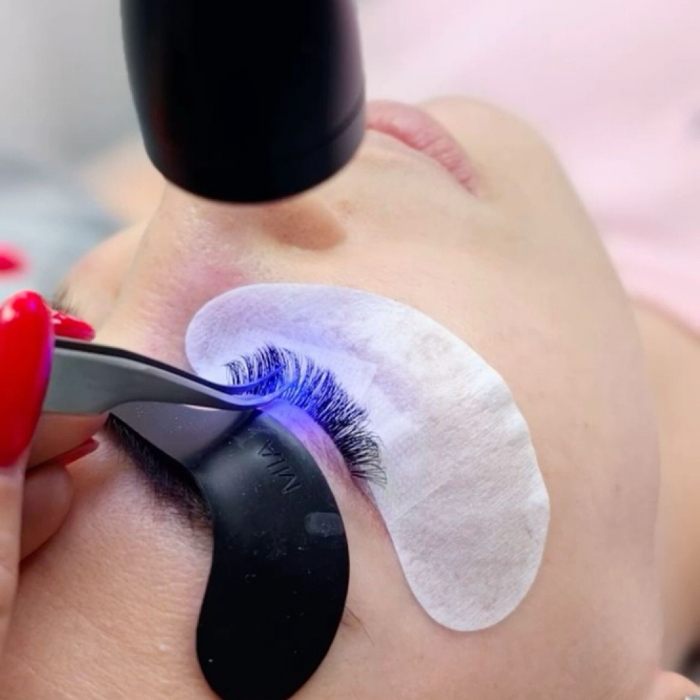 UV Lash Extension Full Set at The Lash Barn in San Antonio, TX