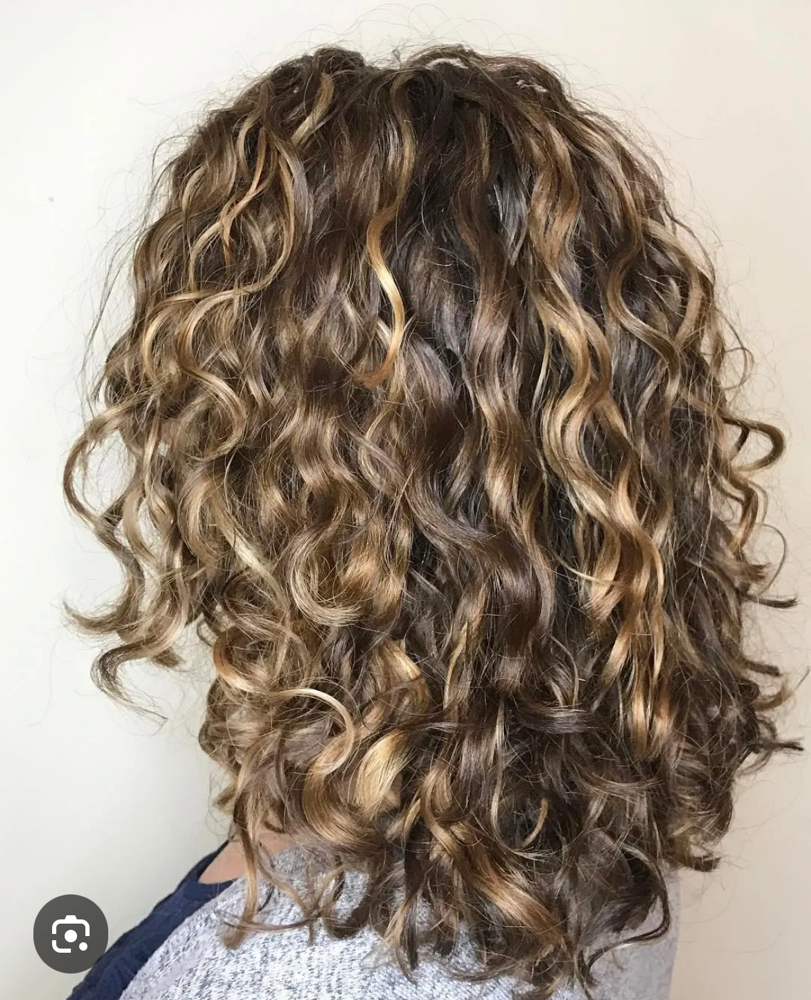 Curly cut - medium length