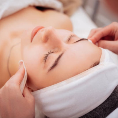 Express Glow Facial Enhancement at Halo 25 Salon and Spa in Frankfort, KY