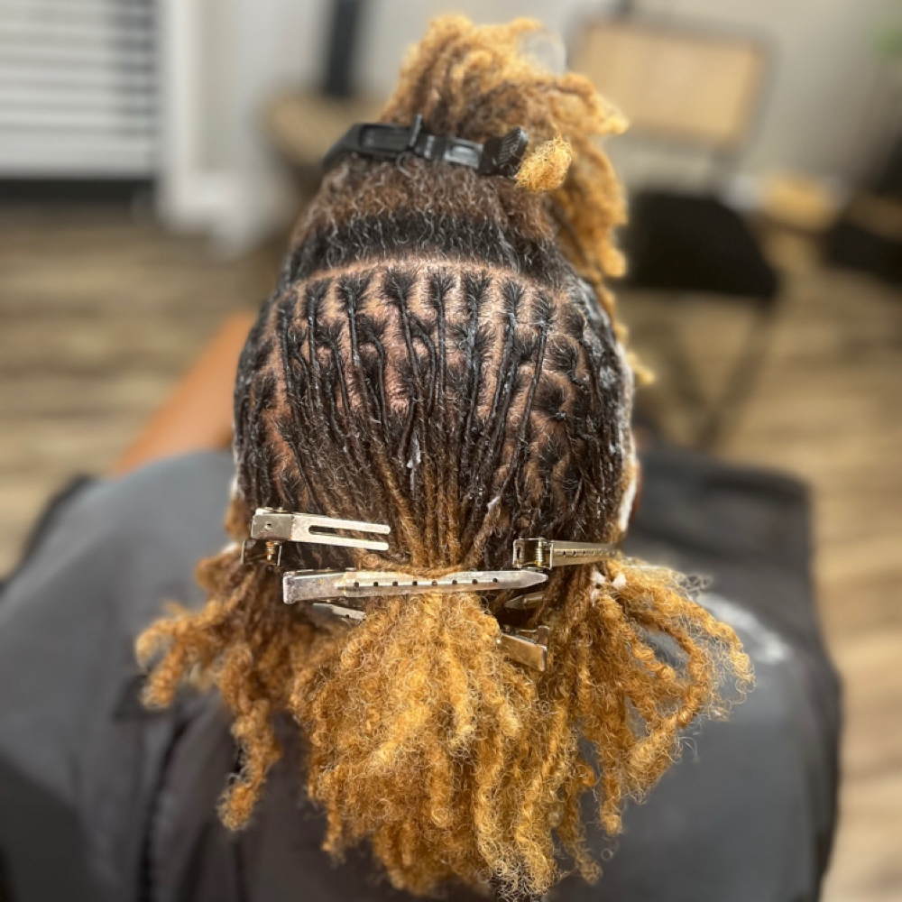 Loc Maintenance at Alchemy of Locs LLC in Humble, TX
