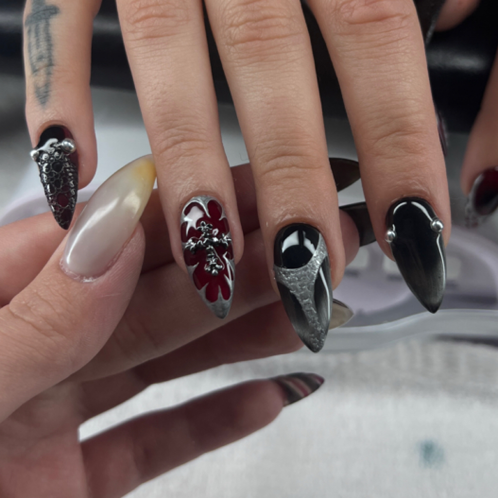 Builder Gel Fill at Kreepy Klaws in nashville, TN