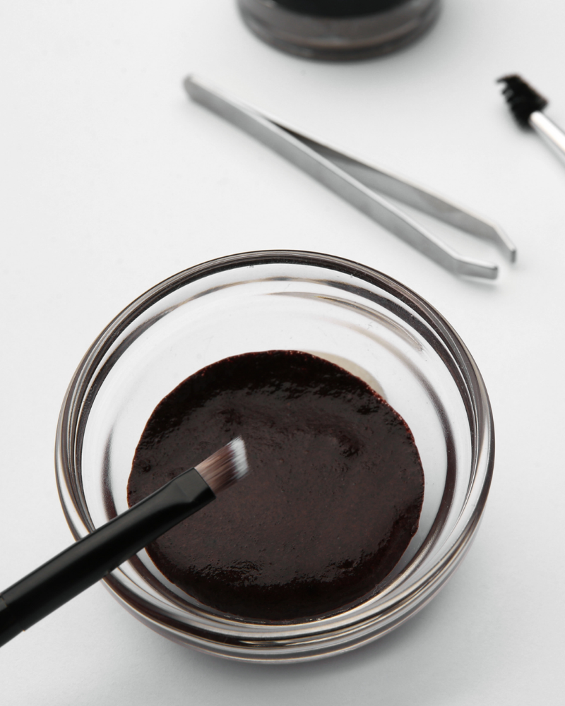 Eyebrow Tinting