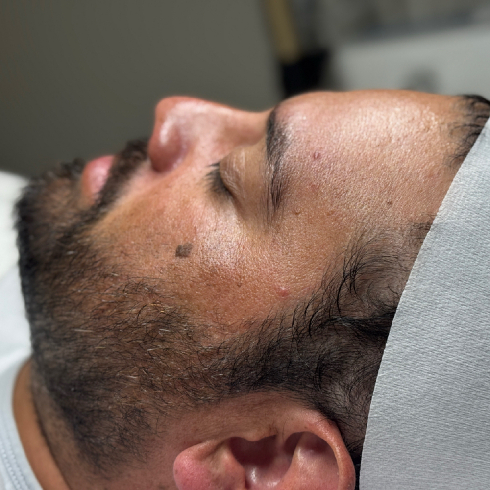 Gentlemens Deep Cleanse at SkyeBeauties in Bakersfield, CA