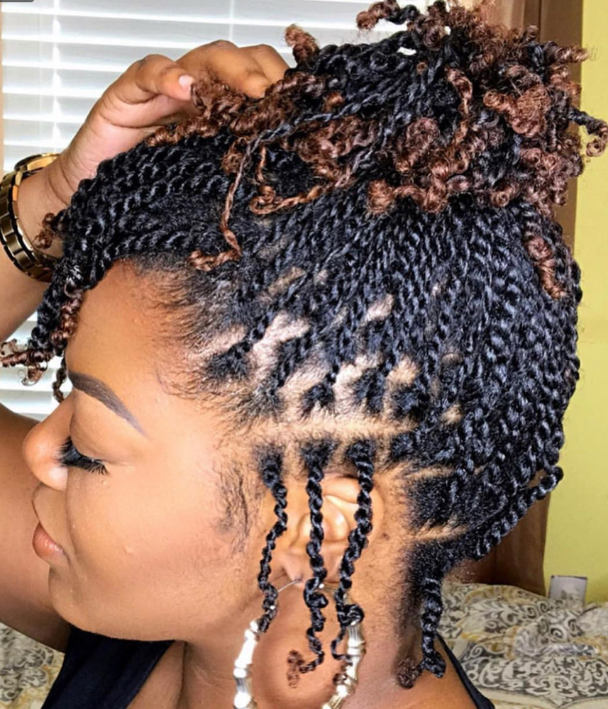 Small Twist Out On Natural
