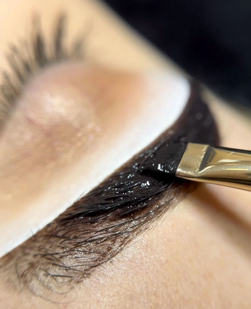 Eyebrow Waxing and Henna