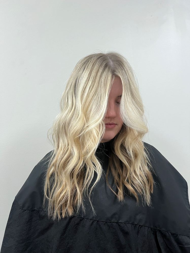 Womens Shampoo Style at Coloredwithchloe in Starkville, MS