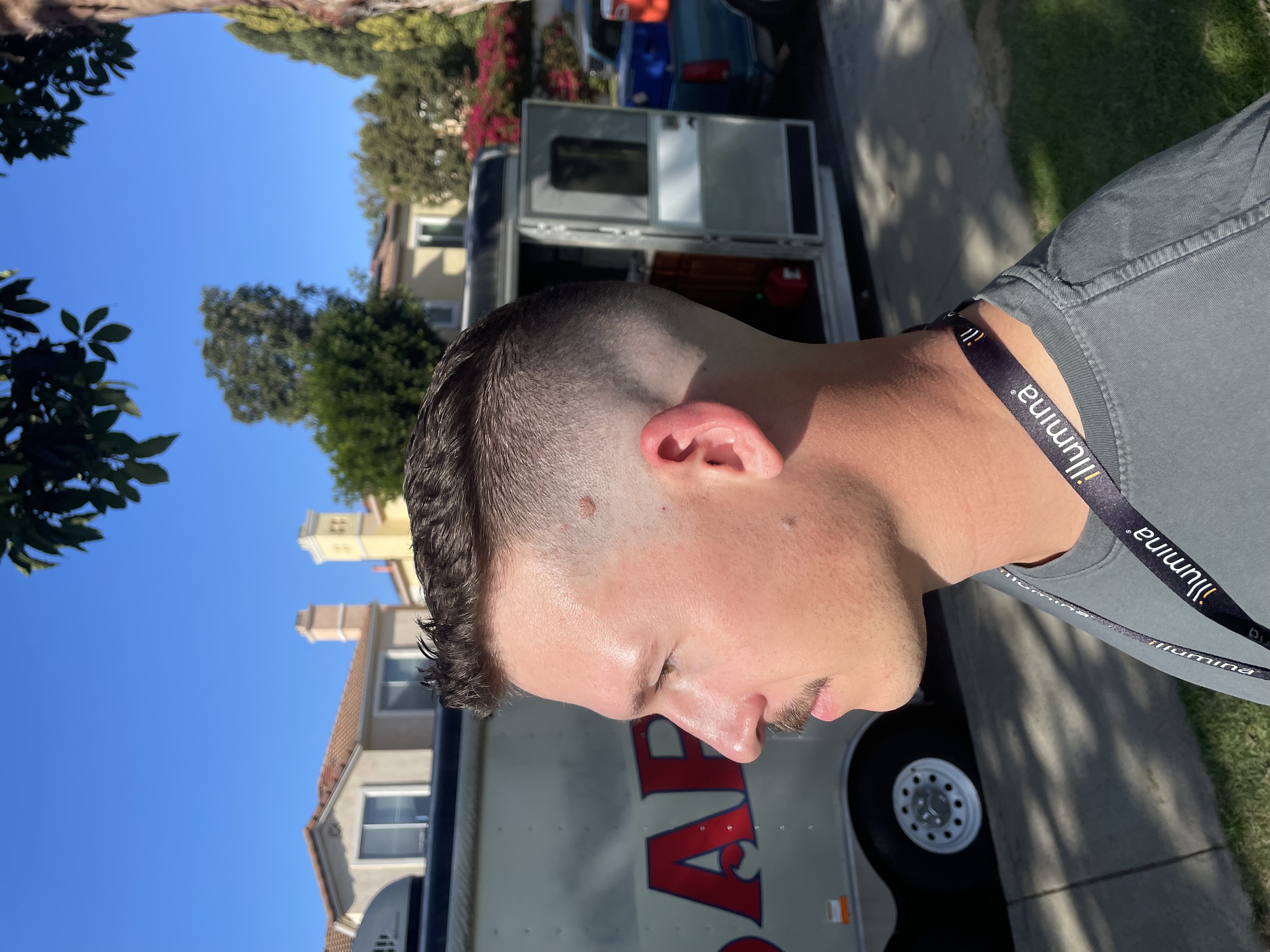 Barber: Haircut and Shave