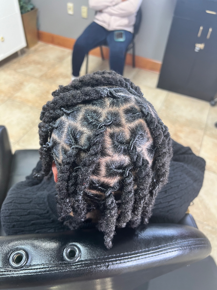 Short loc’s Retwist