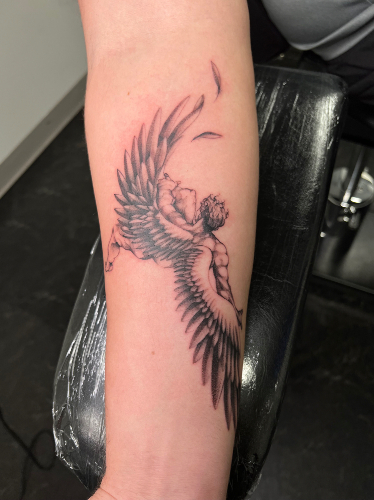 4-5 HR Tattoo