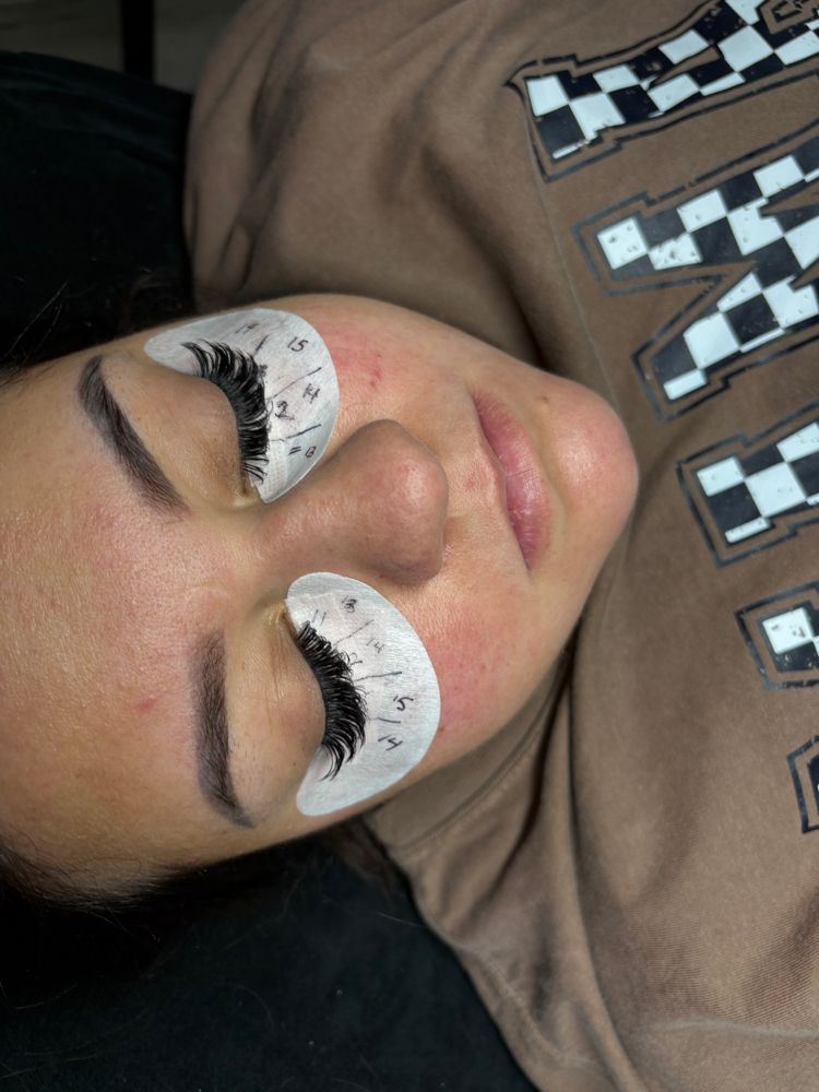 Hybrid* Light volume at 3 weeks at Intimate Lash Room LLC in Gary, IN