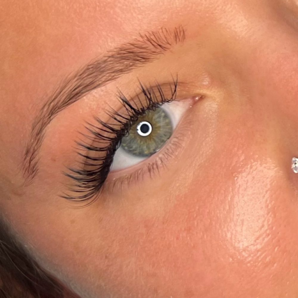 Classic Lash Extenstions Full Set at GiaRo’s Brows & Blinkers in Pittsburgh, PA