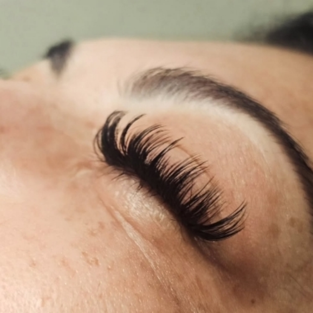 Volume/ Glam Lash Set at Desert Glam Beauty Lounge in Albuquerque, NM