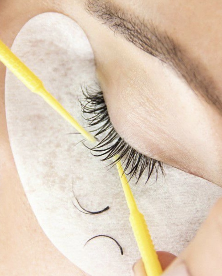 Lash Removal