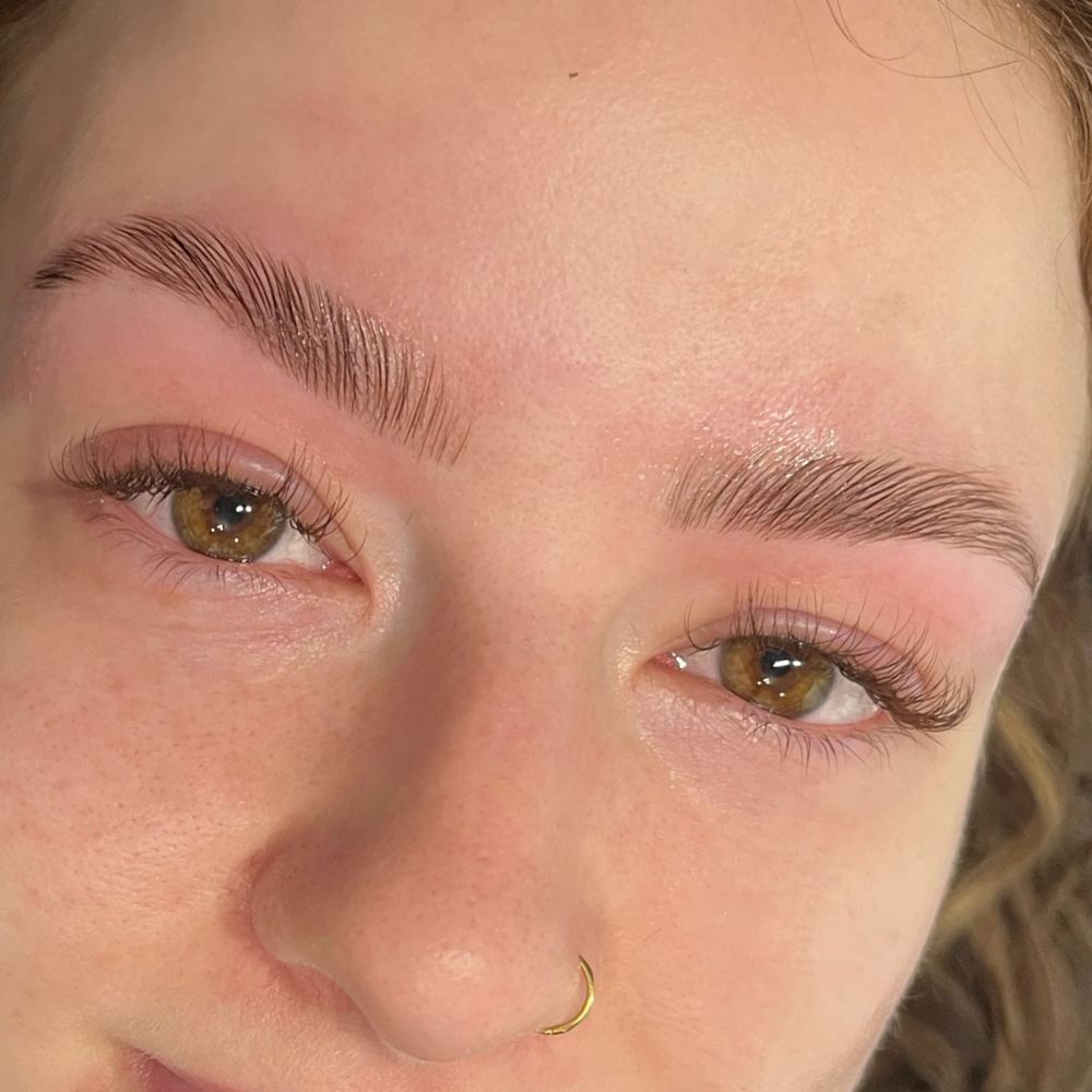 Brow Lamination with Tint