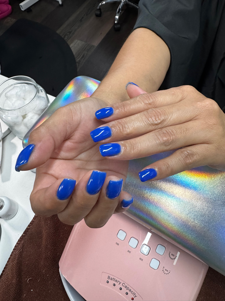 Gel Manicure at Bianca’s Beauty Salon in Miami Gardens, FL